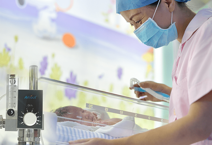The Amoul Blender (689-B) provides controlled blending of medical-grade air and high-pressure oxygen